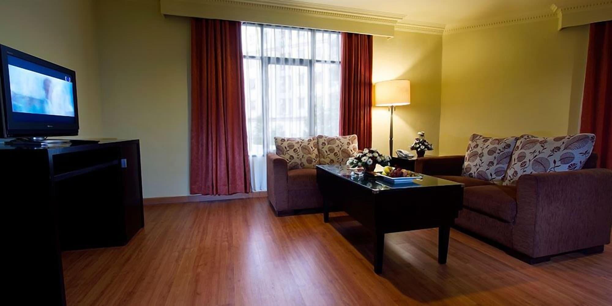 Sari Ater Kamboti Hotel Bandung Zewnętrze zdjęcie