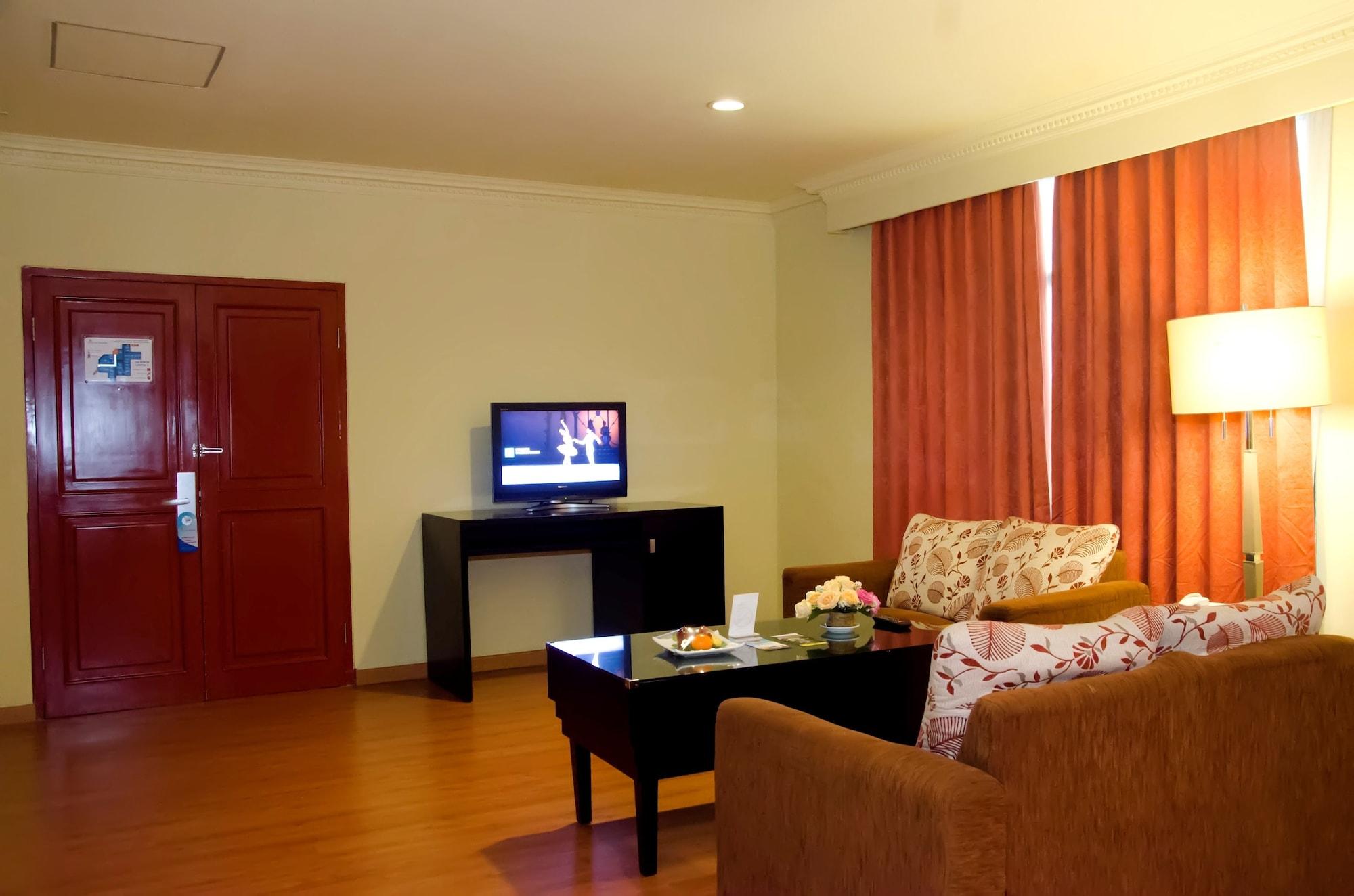 Sari Ater Kamboti Hotel Bandung Zewnętrze zdjęcie
