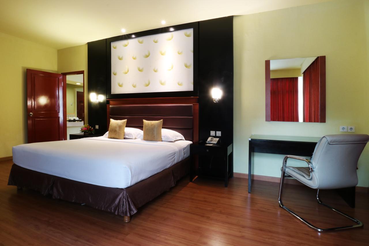 Sari Ater Kamboti Hotel Bandung Zewnętrze zdjęcie