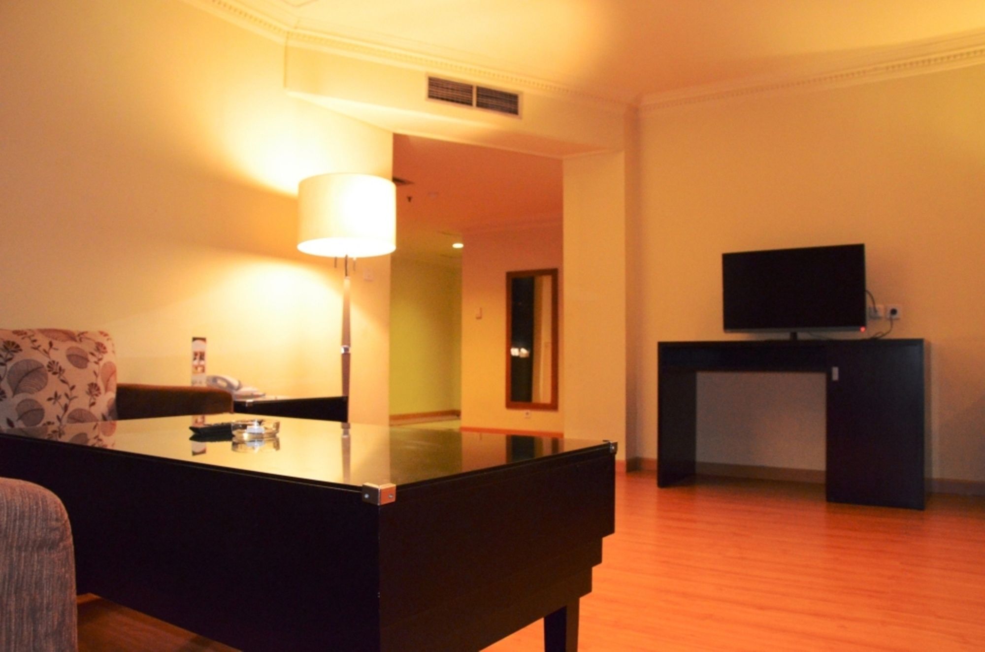 Sari Ater Kamboti Hotel Bandung Zewnętrze zdjęcie